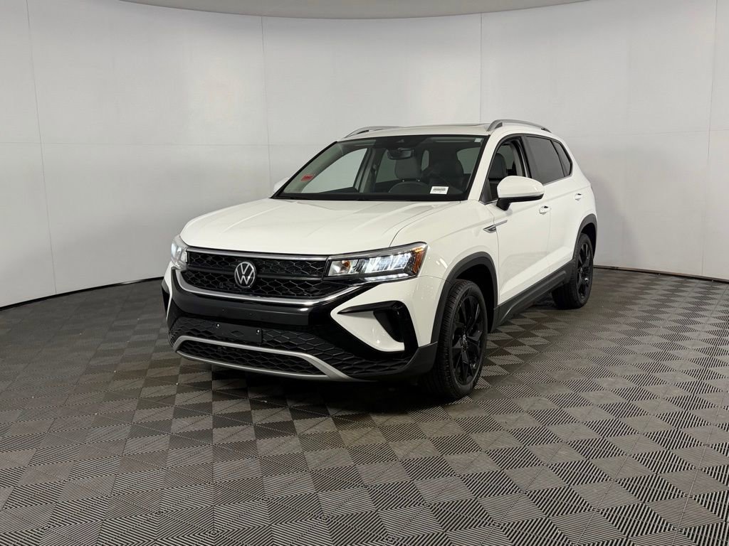 Used 2022 Volkswagen Taos SE AWD/4WD image 4