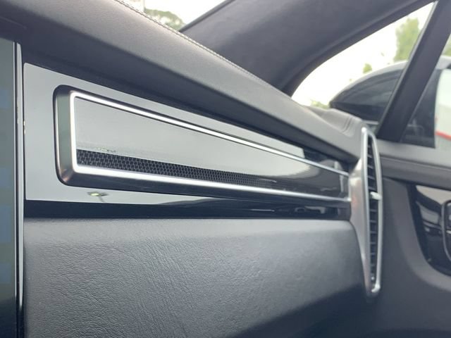 Used 2019 Porsche Cayenne Turbo AWD/4WD image 12