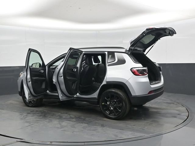 New 2026 Jeep Compass Latitude image 47