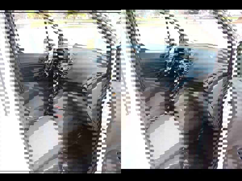 Used 2022 Ford Transit Connect XL image 17