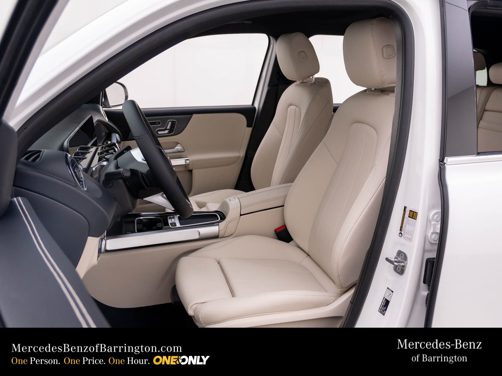 New 2026 Mercedes-Benz GLB 250 4MATIC image 19