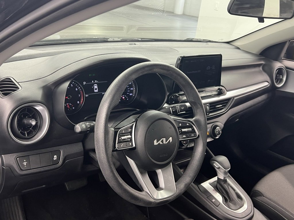 Used 2024 Kia Forte LXS image 7