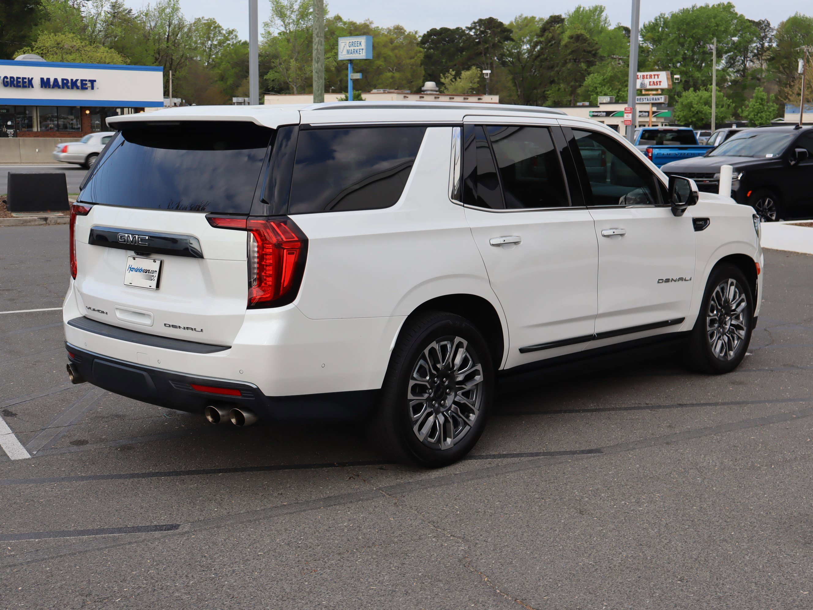 Certified 2023 GMC Yukon Denali Ultimate image 10