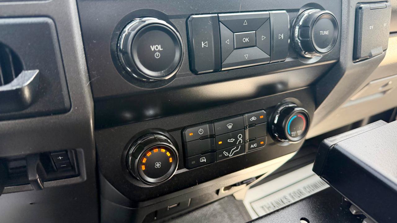 Used 2019 Ford F250 XL w/ Power Equipment Group RWD image 23