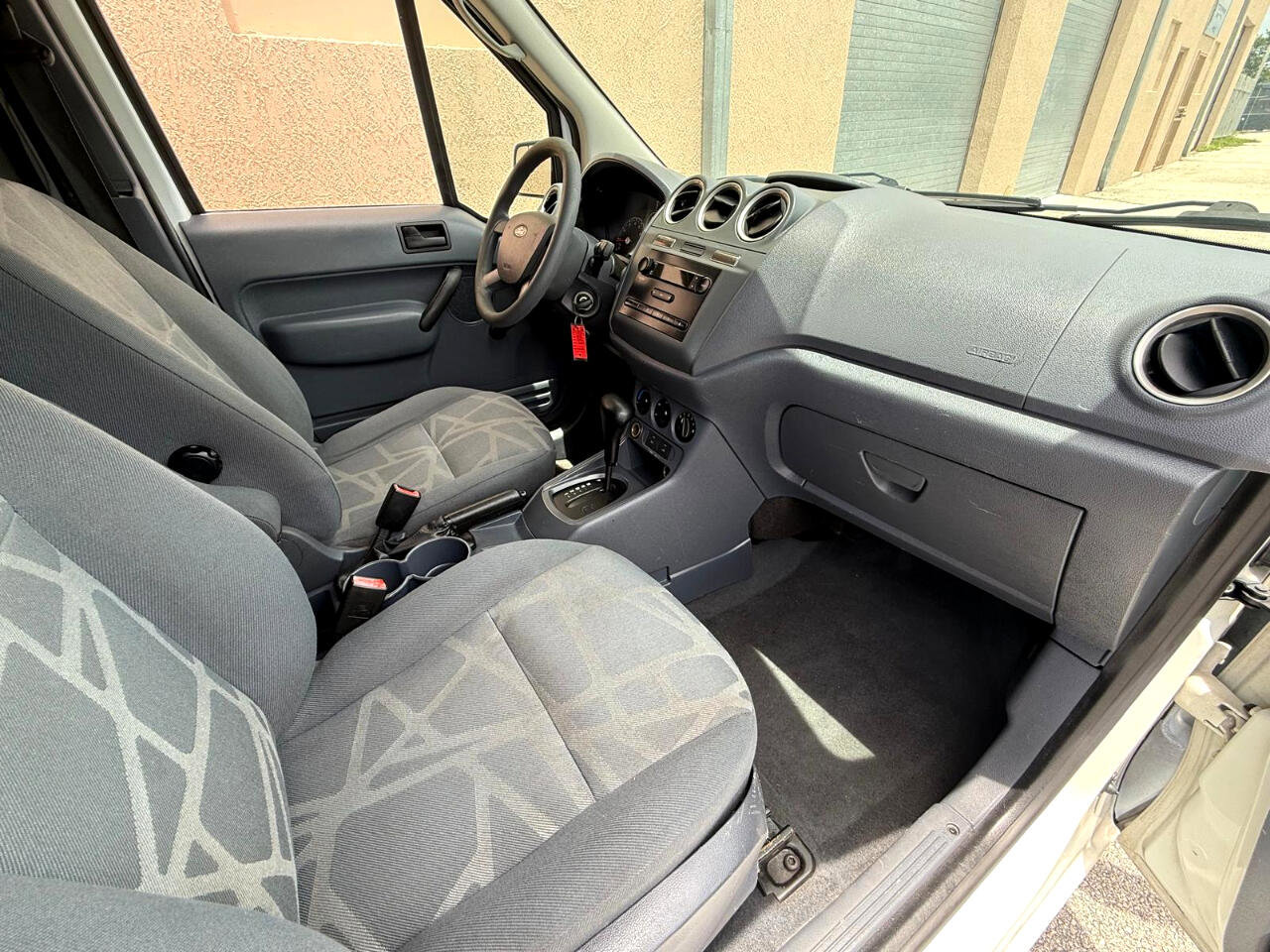 Used 2013 Ford Transit Connect XL image 18
