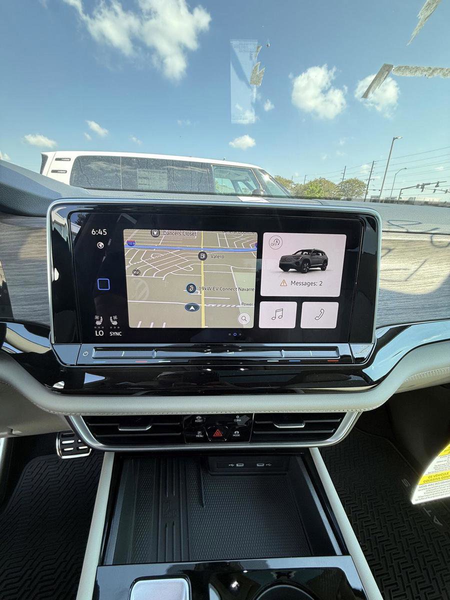 New 2026 Volkswagen Atlas SEL Premium R-Line image 14