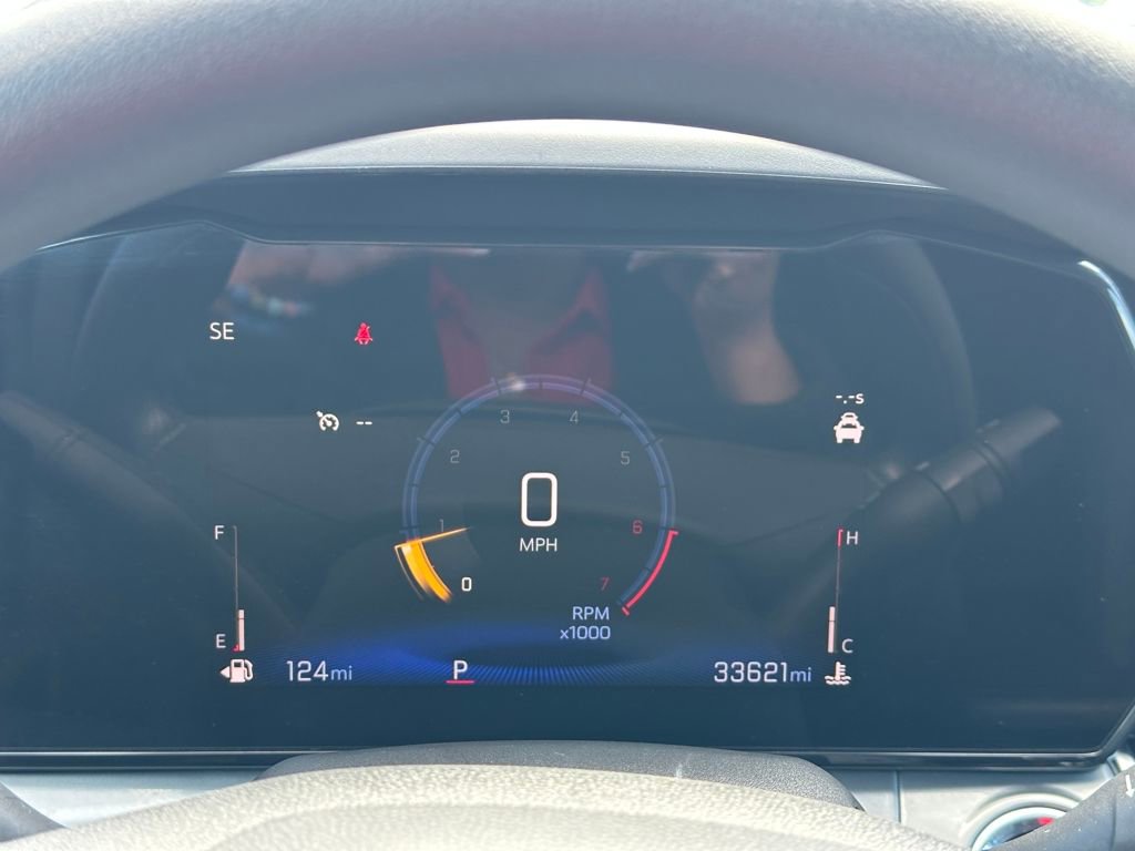 Used 2025 Chevrolet Trax LT FWD image 26