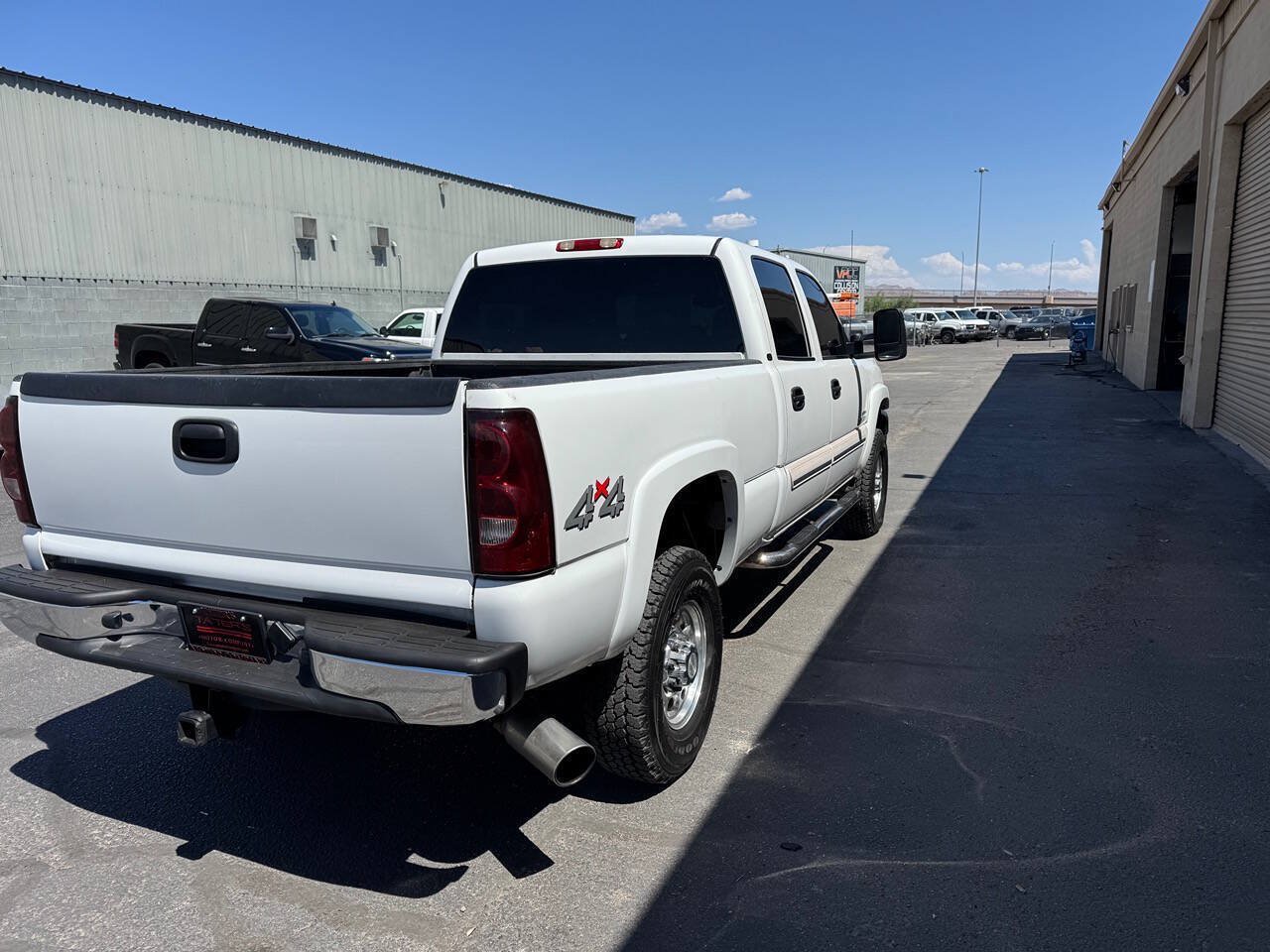 Used 2007 Chevrolet Silverado 2500 LT w/ Heavy-Duty Power Package AWD/4WD image 10