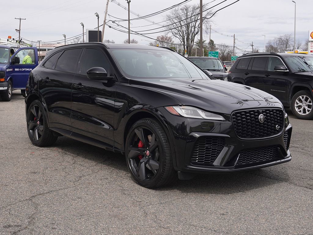 Used 2022 Jaguar F-PACE SVR image 2