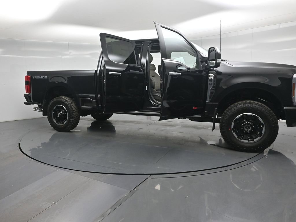 New 2026 Ford F350 Platinum w/ Platinum Plus Package image 31