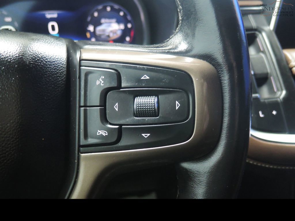 Used 2023 Chevrolet Suburban High Country w/ Advanced Technology Package image 17