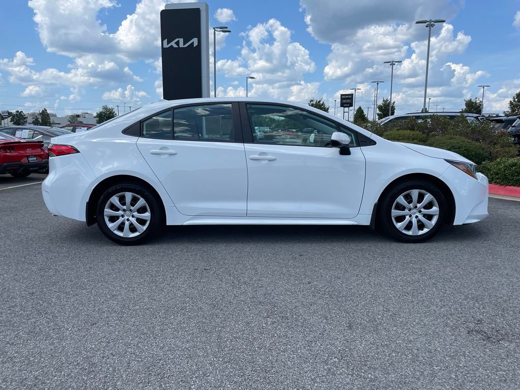 Used 2024 Toyota Corolla LE FWD image 8