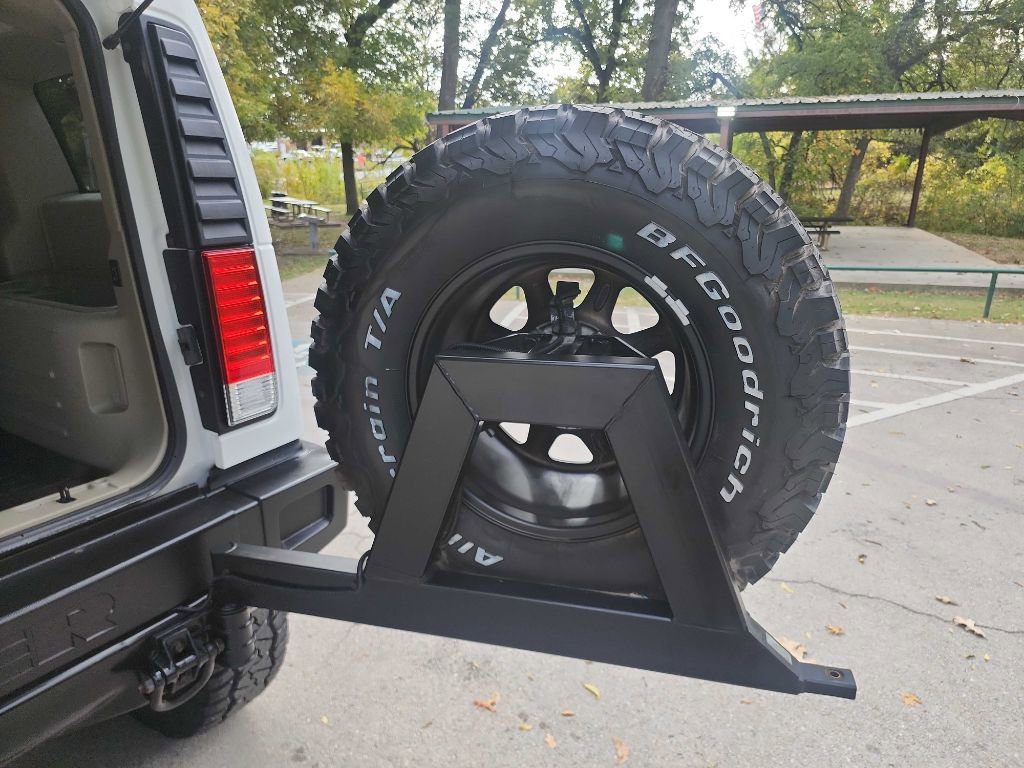 Used 2003 HUMMER H2 image 33