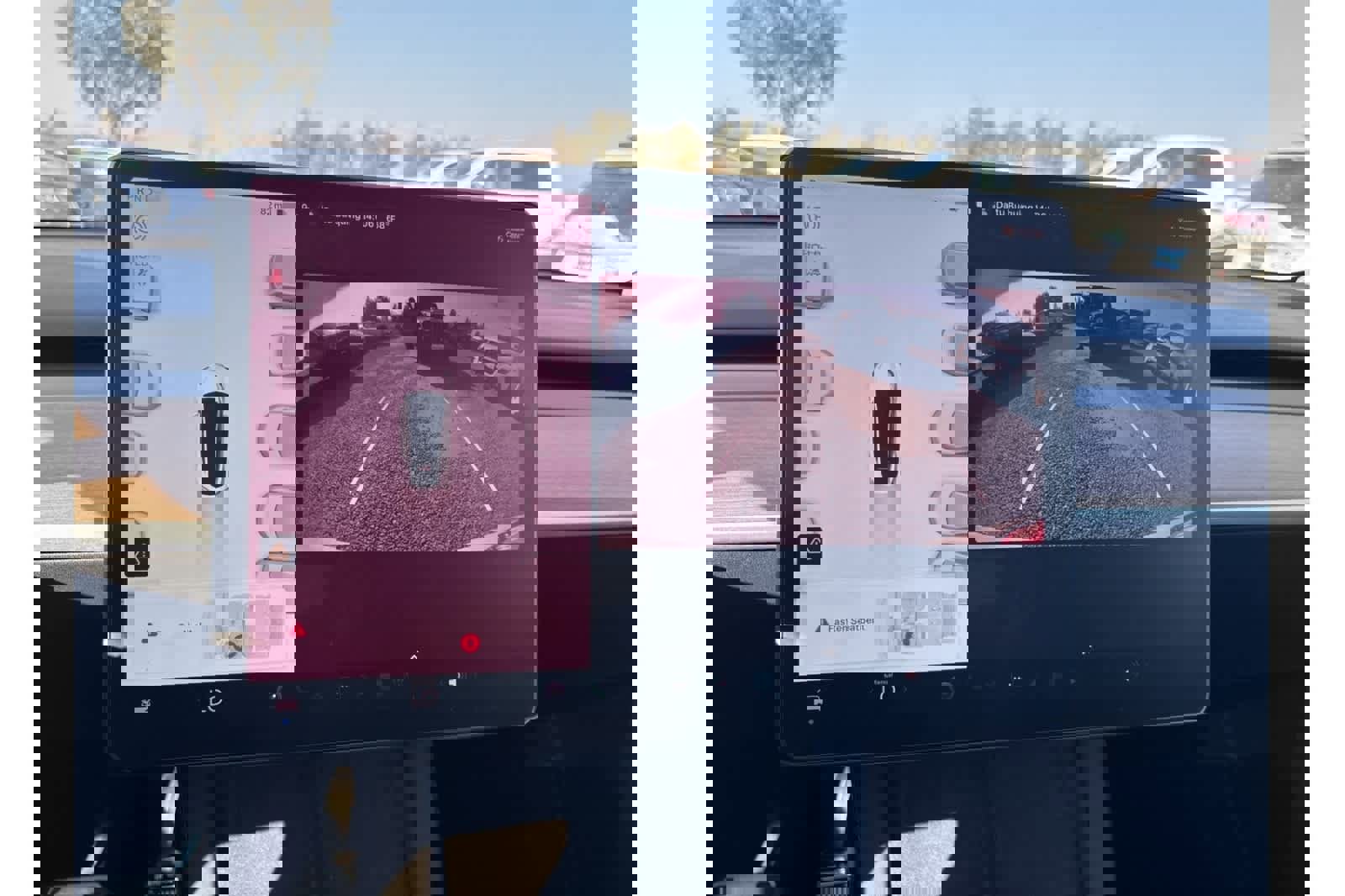 Used 2022 Tesla Model Y Long Range image 17