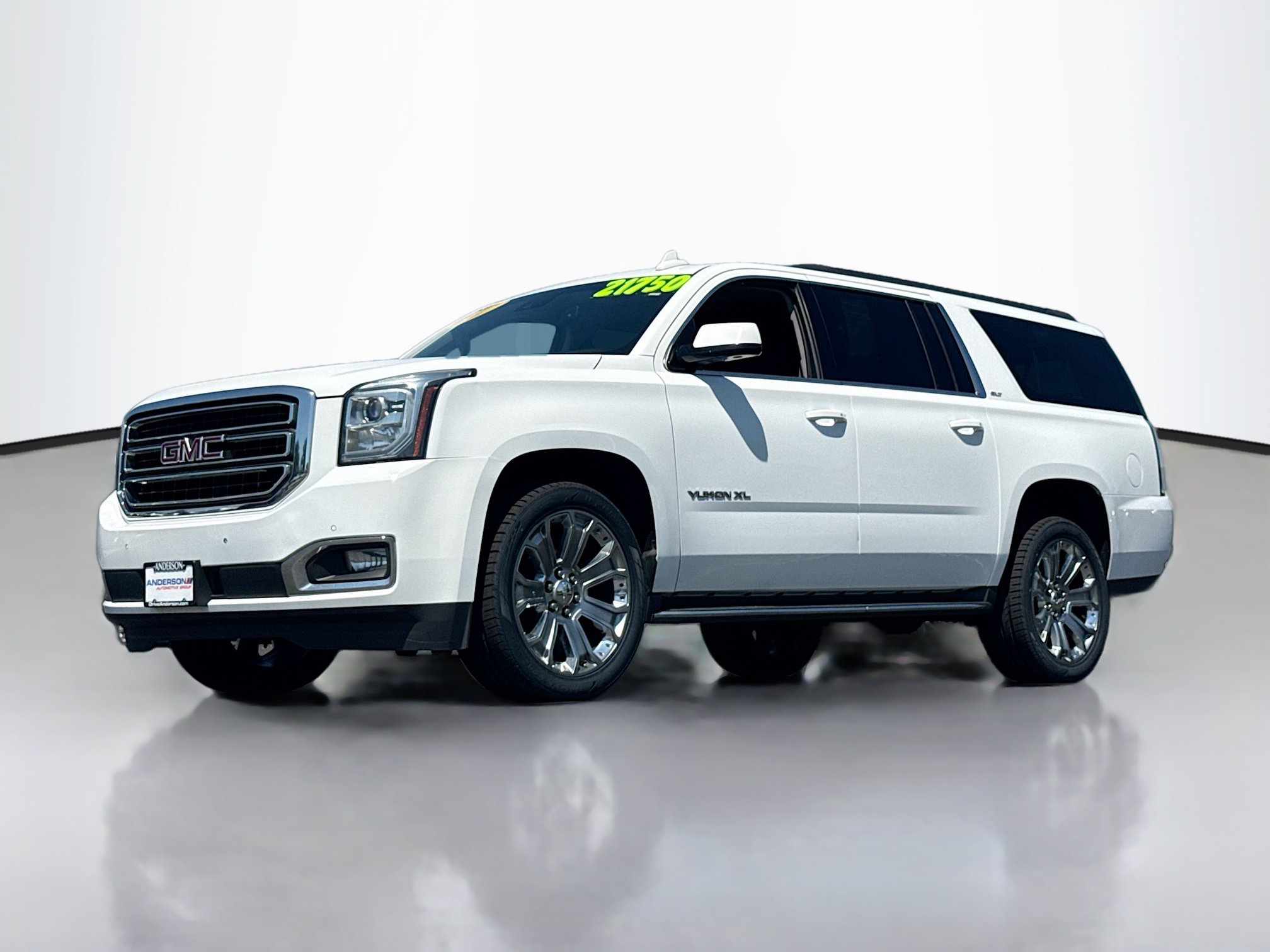Used 2017 GMC Yukon XL SLT w/ Open Road Package AWD/4WD image 13