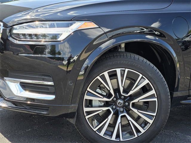 New 2025 Volvo XC90 T8 Plus w/ Protection Package Premier image 11
