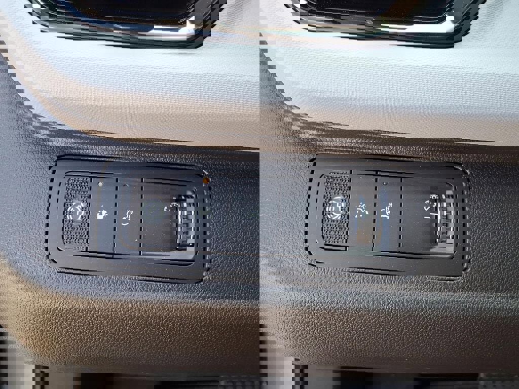 New 2027 Chevrolet Bolt RS w/ Technology Package image 28