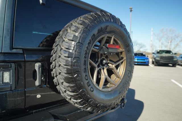 Used 2018 Jeep Wrangler Sport S image 36