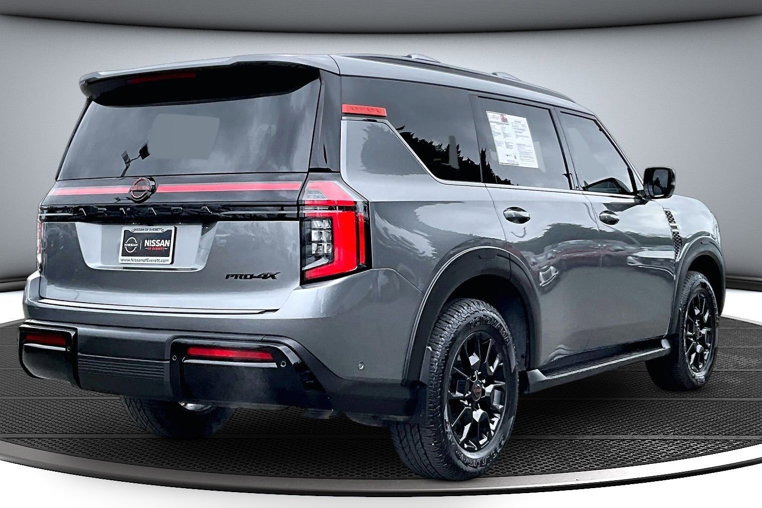 Used 2025 Nissan Armada PRO-4X w/ Pro-4X Premium Package image 6