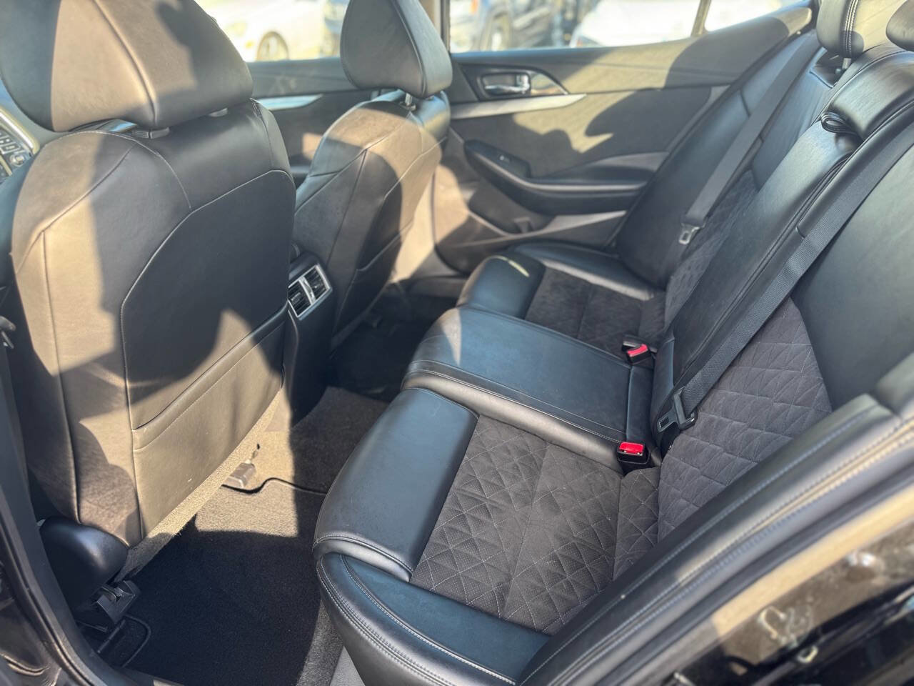 Used 2016 Nissan Maxima SR FWD image 8