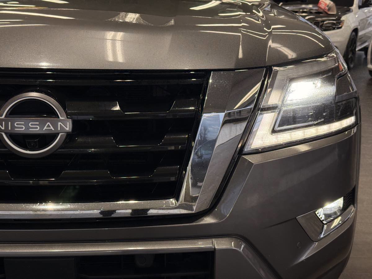 Used 2023 Nissan Armada SL w/ Captain's Chairs Package image 6