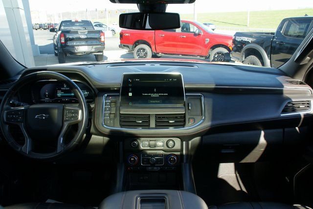 Used 2022 Chevrolet Suburban RST w/ Sport Performance Package image 36