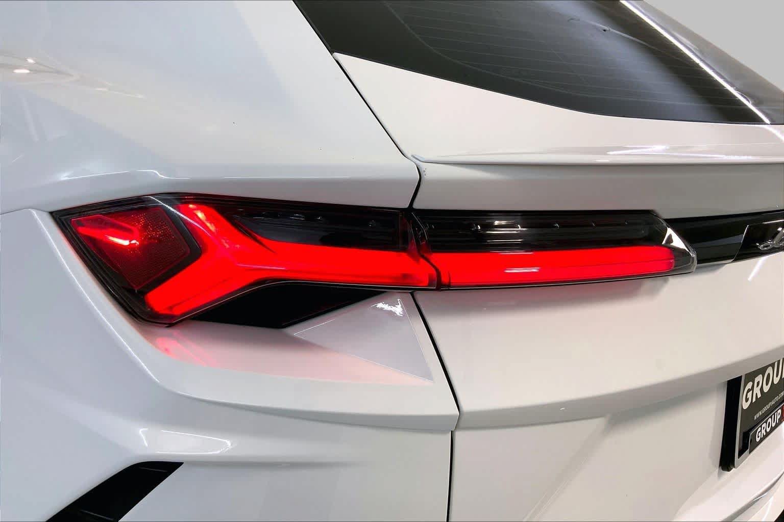 Used 2020 Lamborghini Urus AWD/4WD image 28