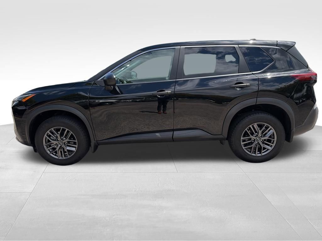 Used 2023 Nissan Rogue S video 2