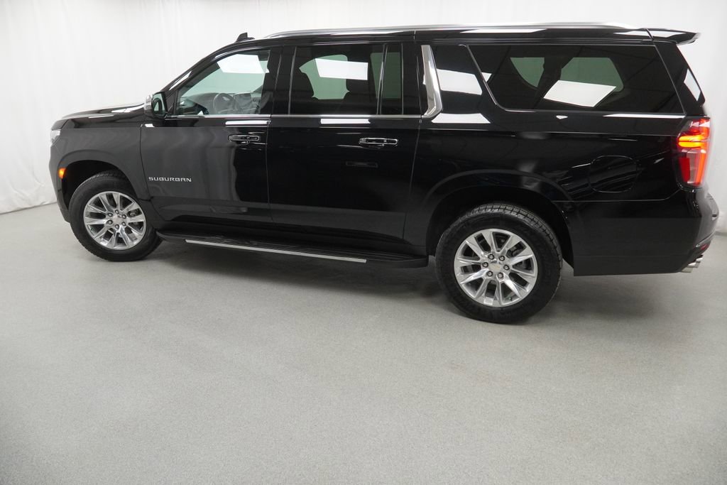 Used 2024 Chevrolet Suburban Premier image 15