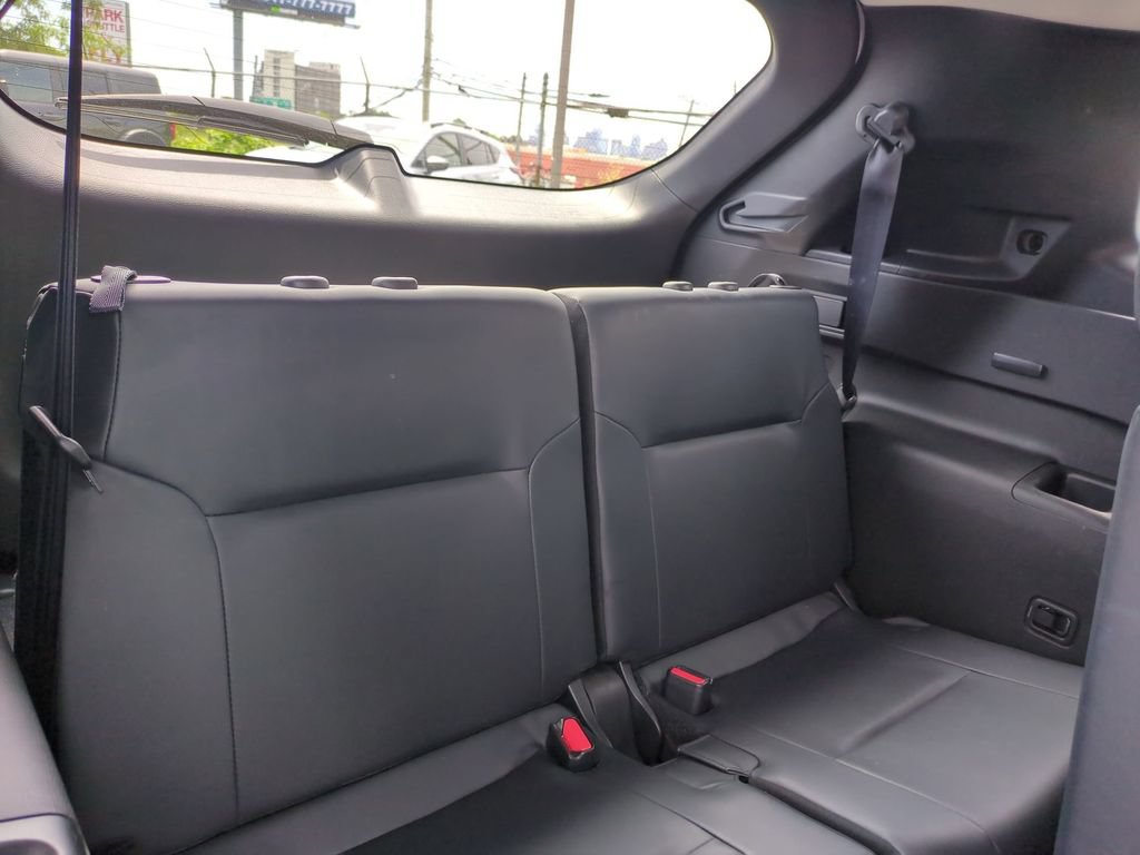 Used 2025 Mitsubishi Outlander SE AWD/4WD image 30