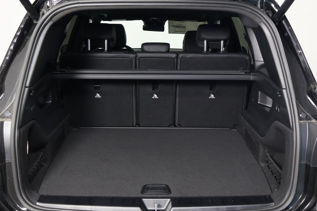 New 2026 Mercedes-Benz GLB 250 image 9