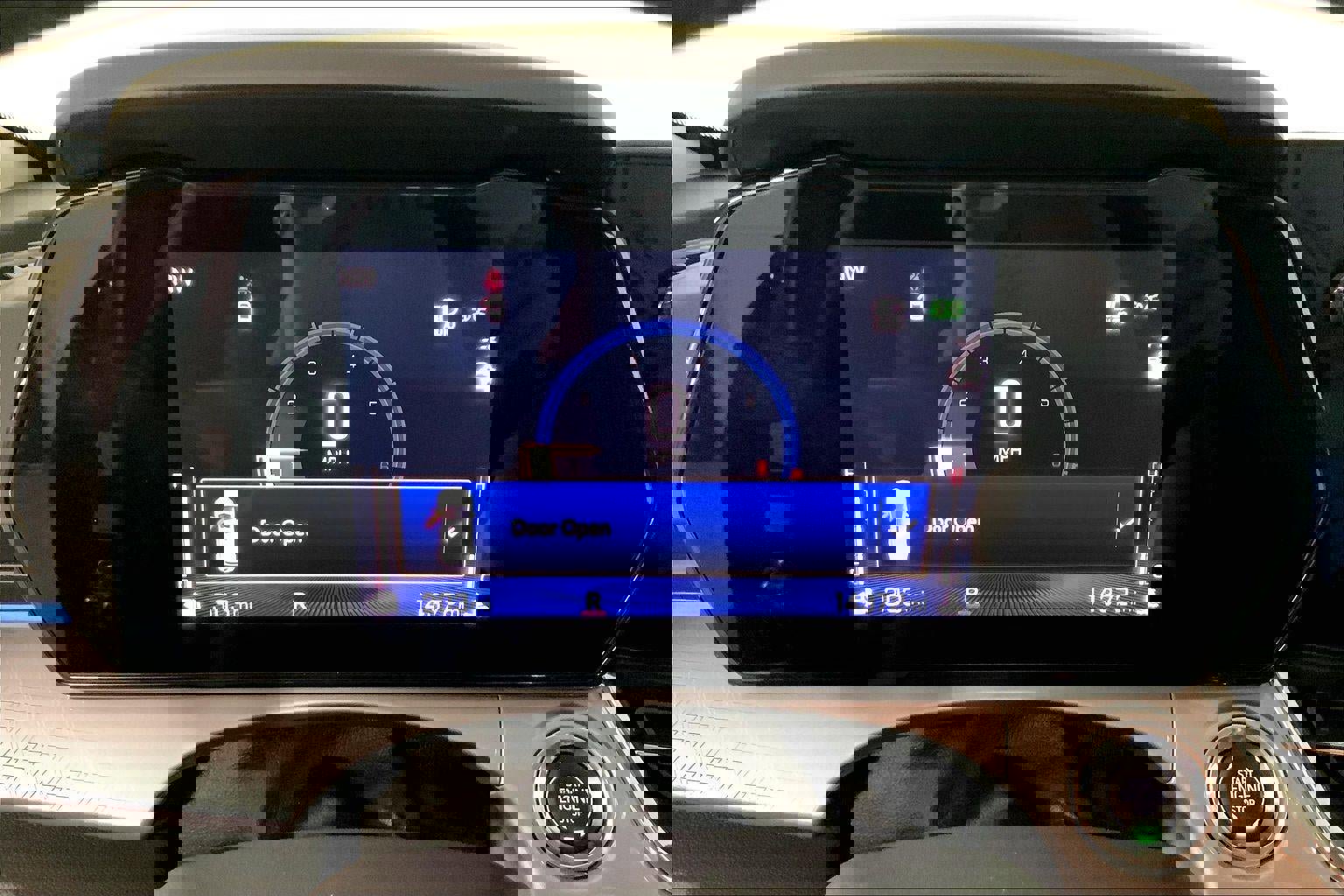 Used 2025 Chevrolet Trax LT w/ LT Convenience Package image 20