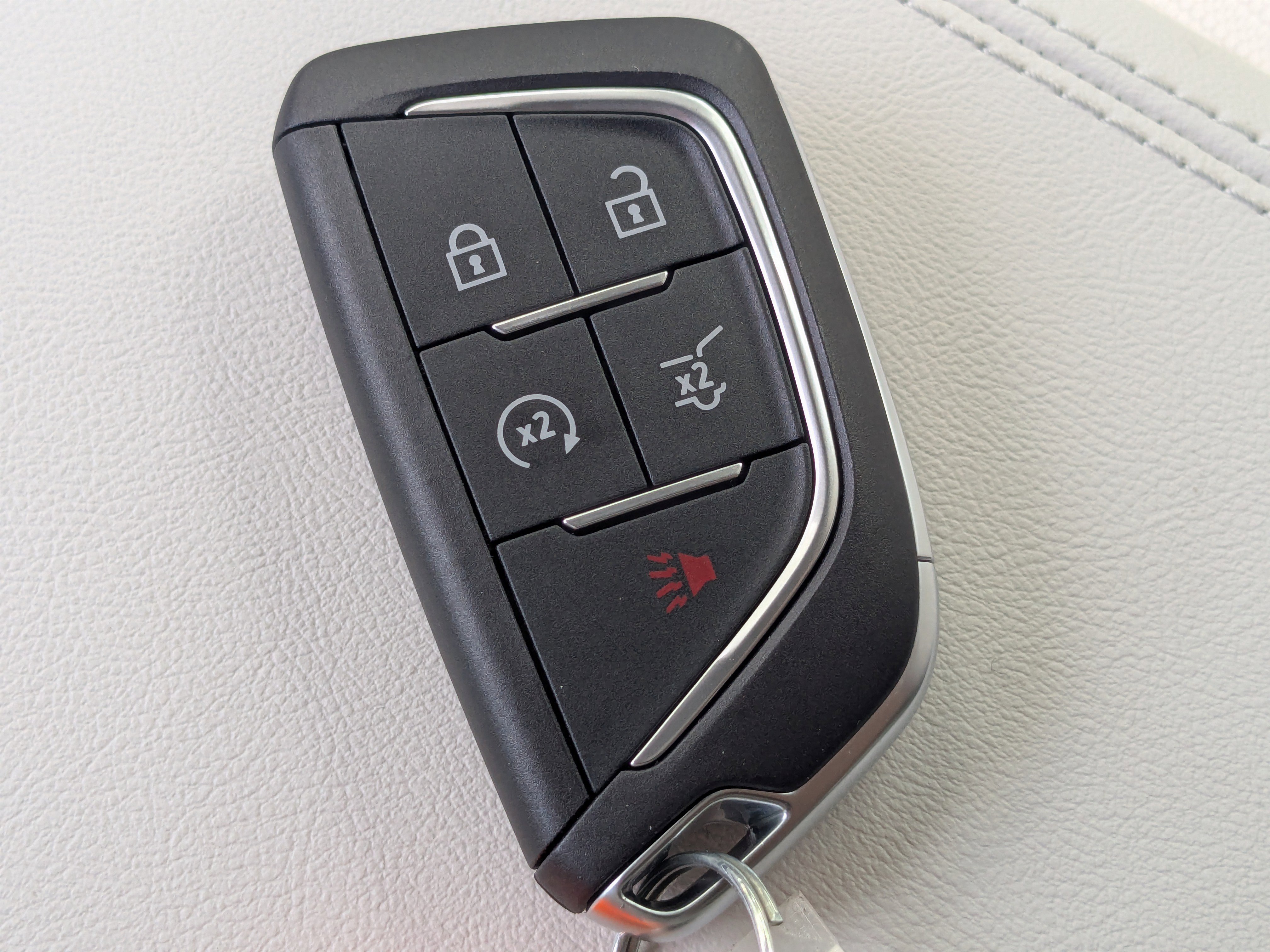 New 2026 Cadillac Vistiq Sport w/ LPO, Floor Liner Package image 18