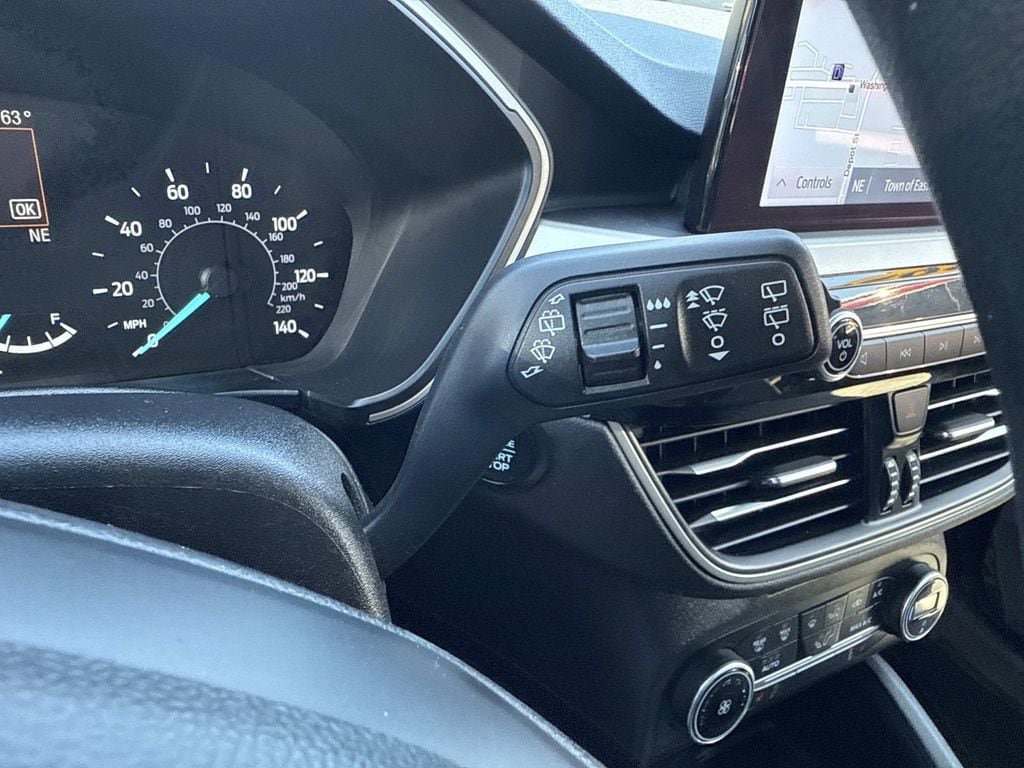 Used 2020 Ford Escape SE AWD/4WD image 32