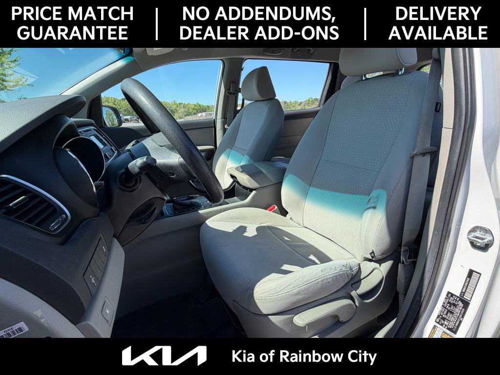 Used 2016 Kia Sedona L FWD image 12