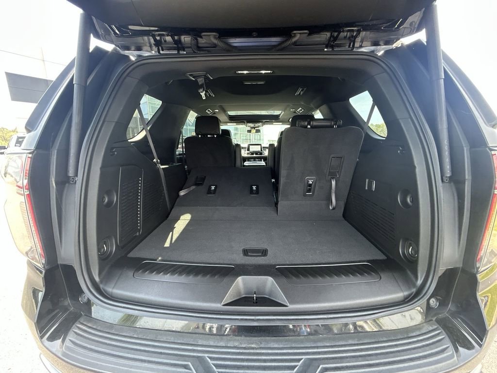 Used 2023 Chevrolet Tahoe LT AWD/4WD image 31