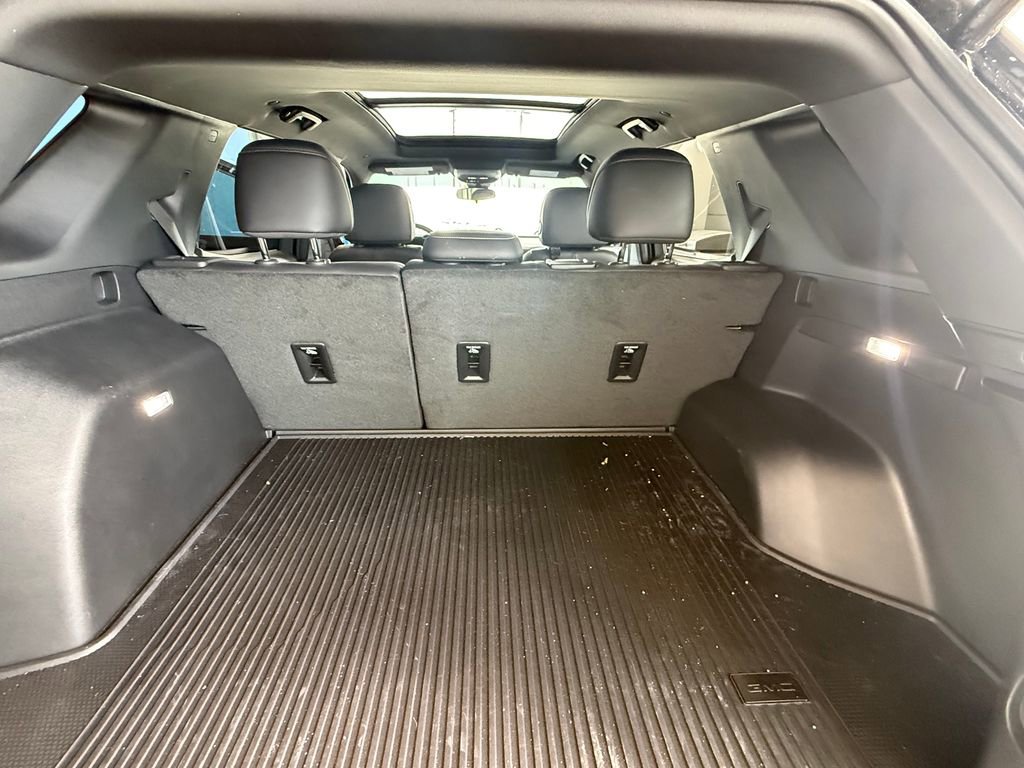 Used 2026 GMC Terrain Elevation w/ Elevation Premium Package AWD/4WD image 23