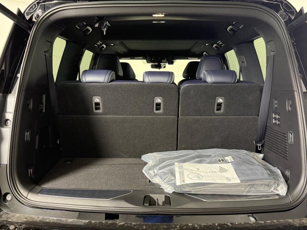 New 2027 INFINITI QX80 Sensory w/ Sport Exterior Package AWD/4WD image 6