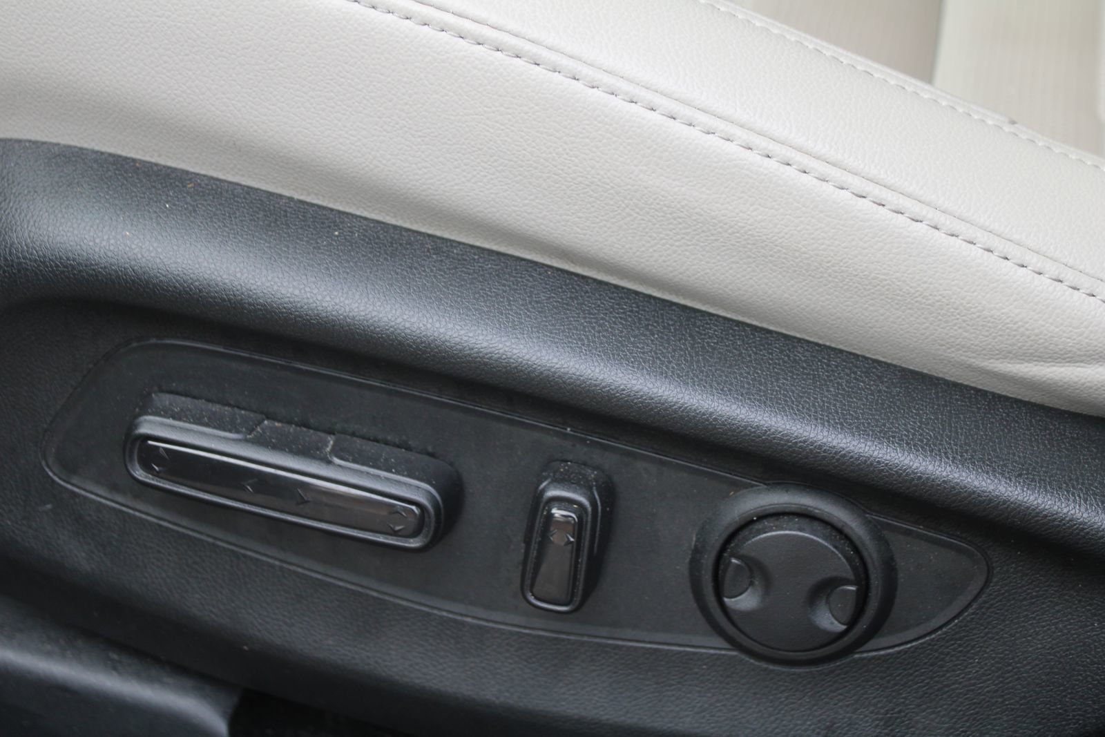 Used 2025 Honda CR-V EX-L image 24