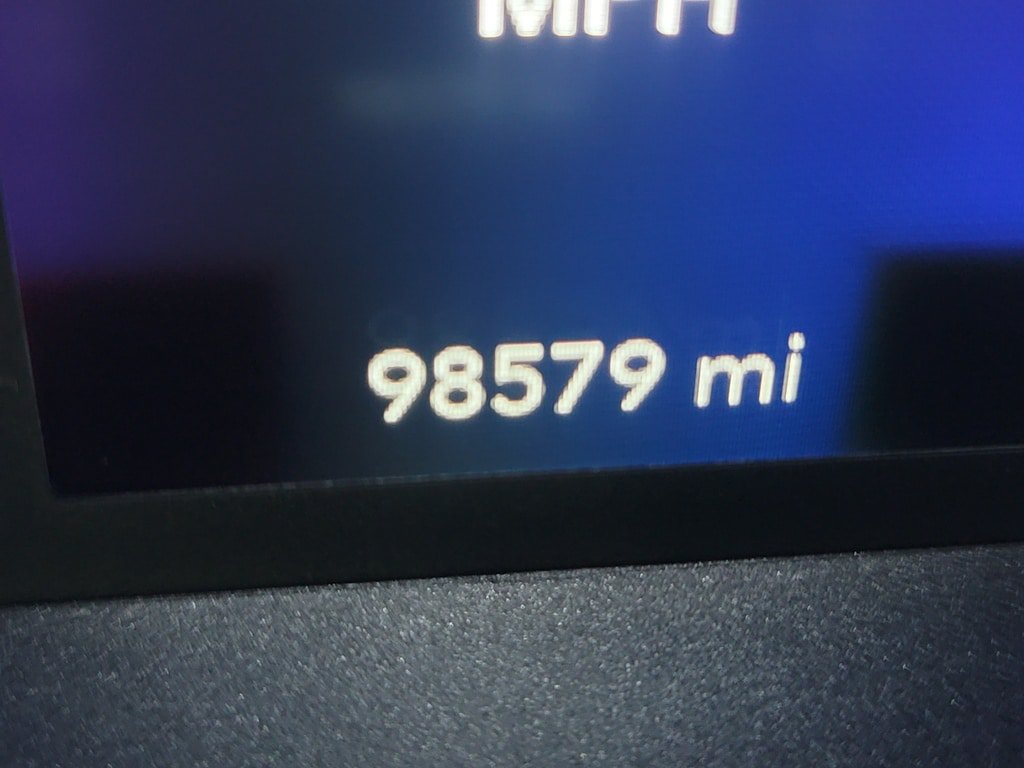 Used 2018 Chrysler Pacifica L FWD image 17