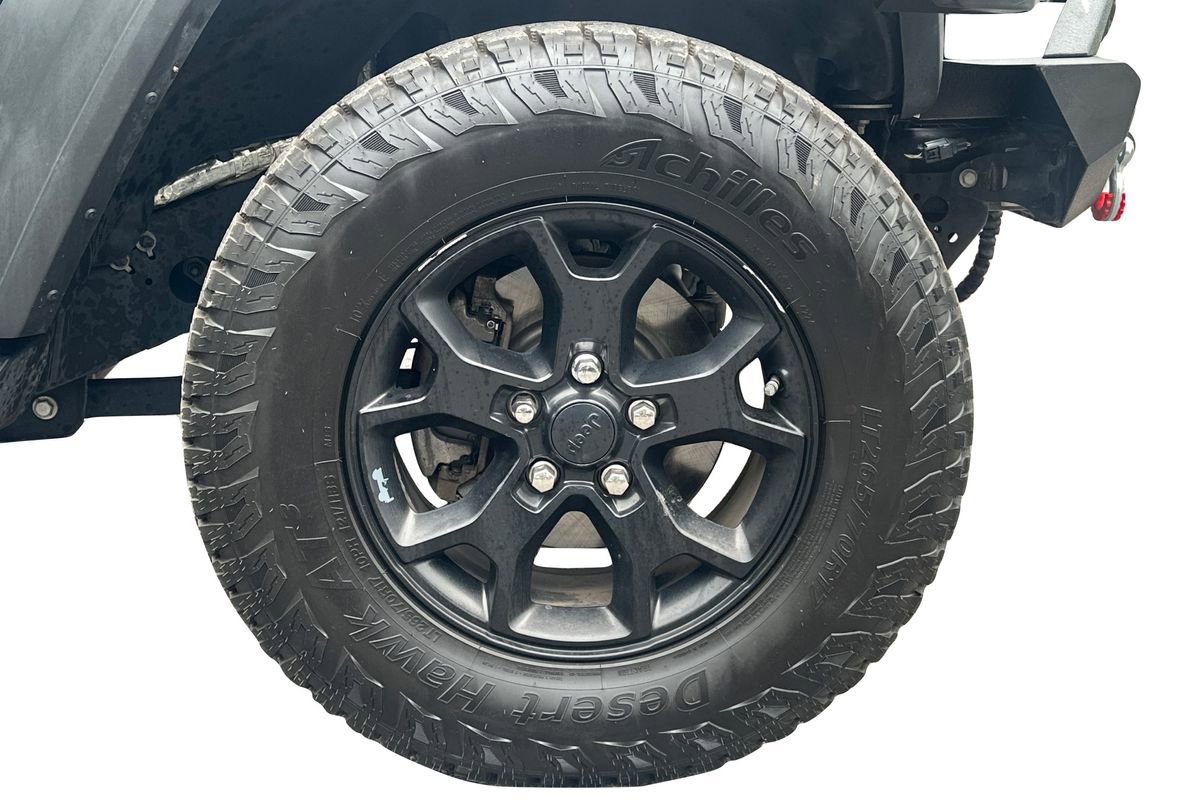 Used 2020 Jeep Wrangler Unlimited Sport image 25