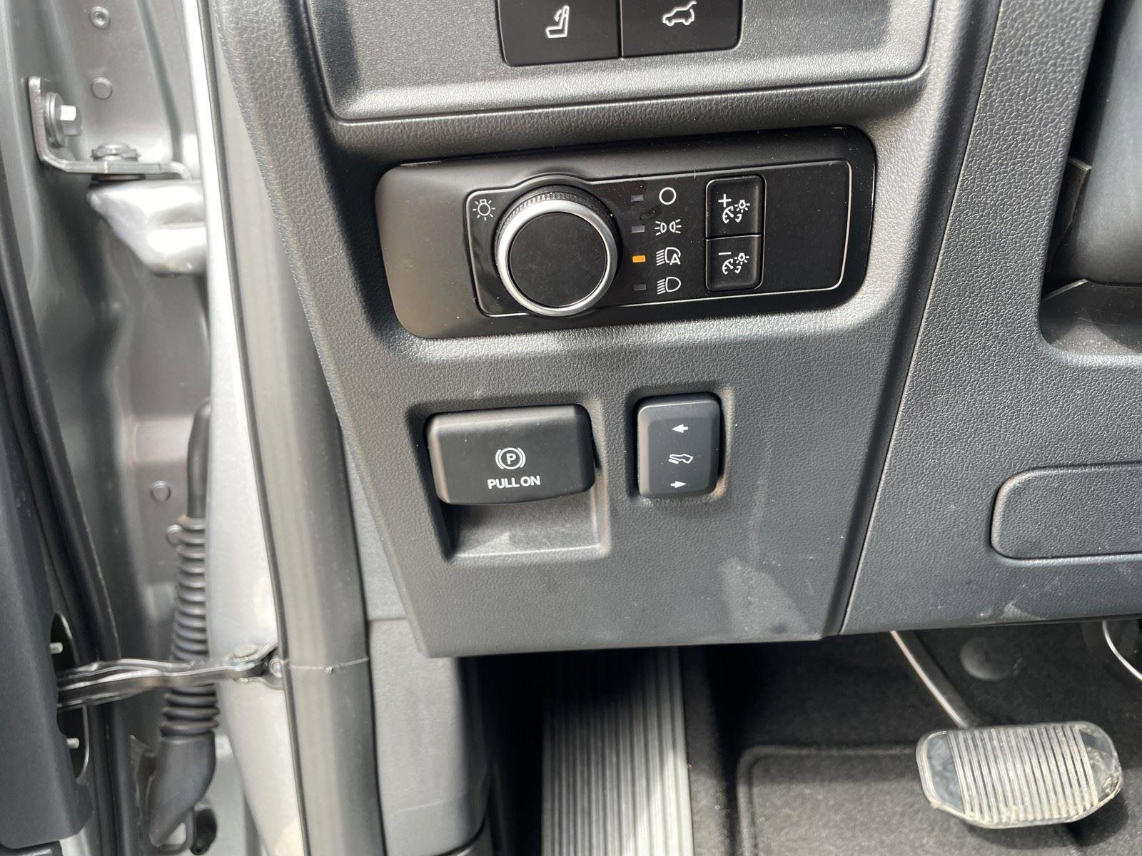 Certified 2024 Ford Expedition Max XLT image 13