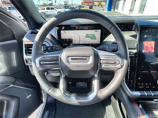 New 2026 GMC Yukon Denali w/ Sun & Power Step Package image 11