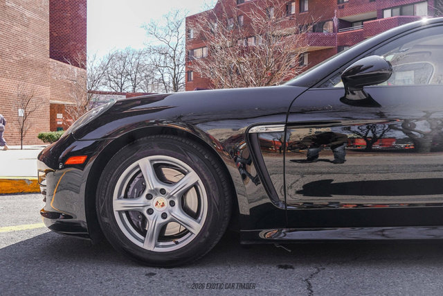 Used 2012 Porsche Panamera image 4