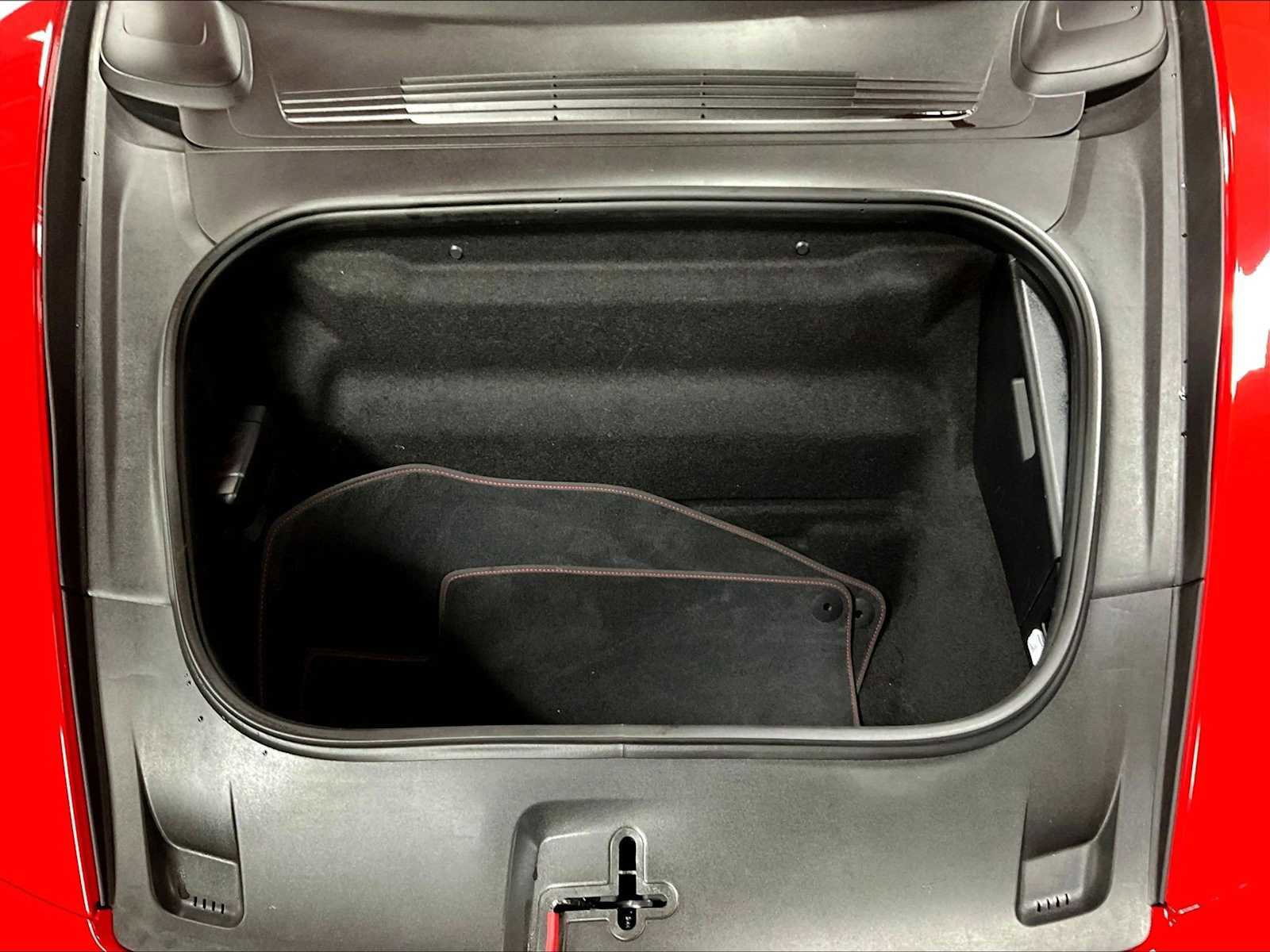 Used 2025 Porsche 911 Carrera GTS image 38