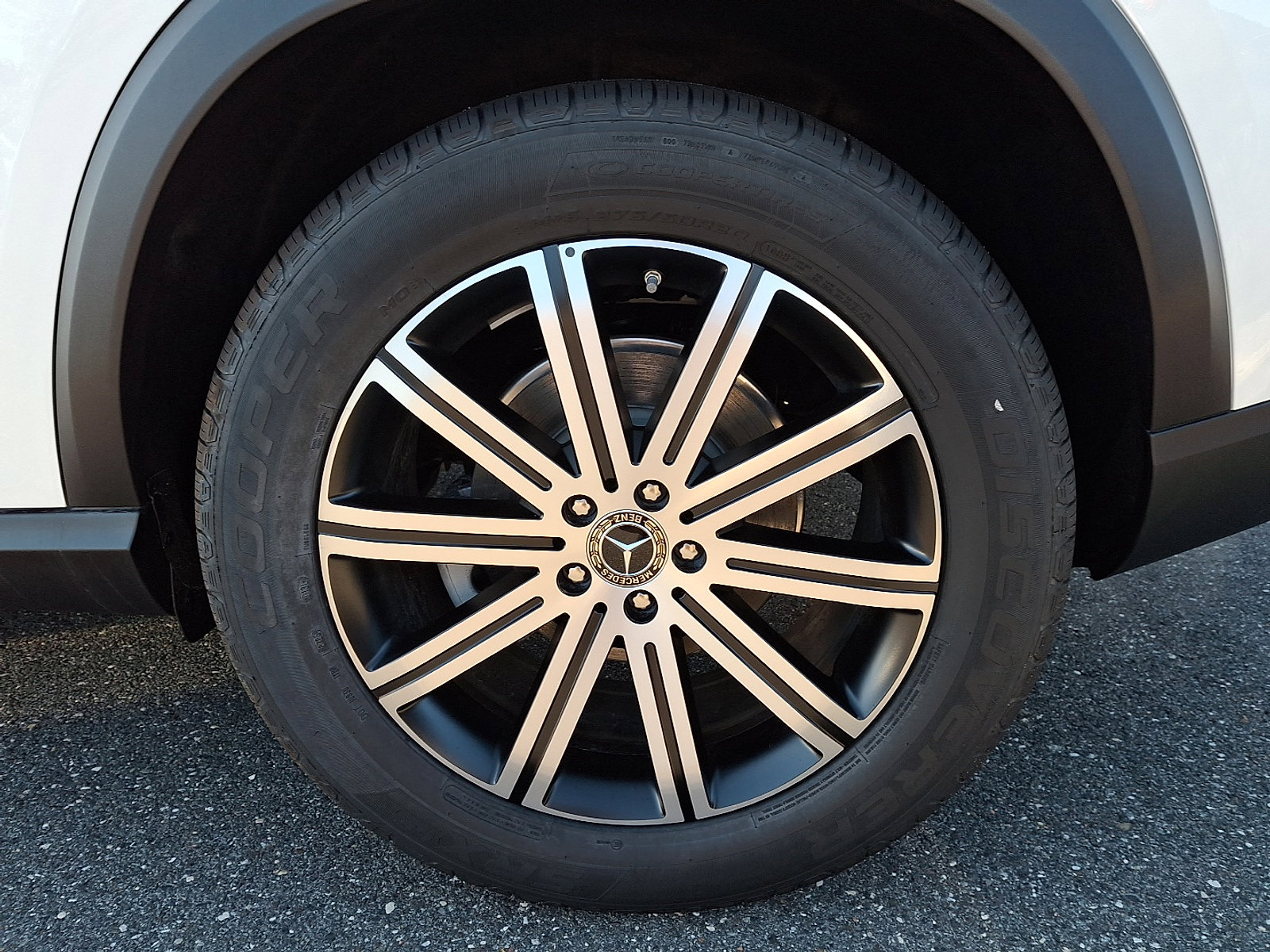 Used 2026 Mercedes-Benz GLE 350 4MATIC image 5