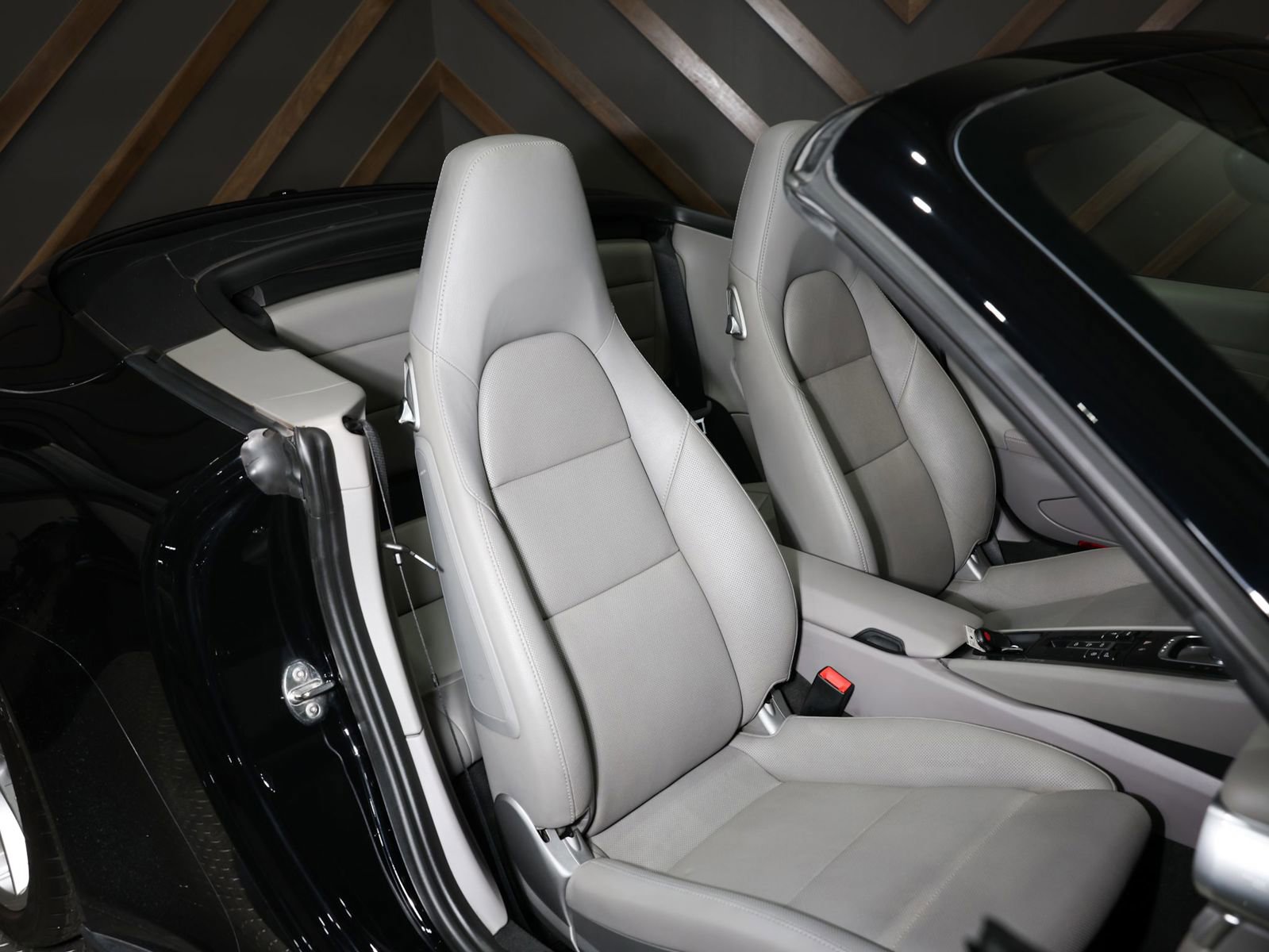 Used 2013 Porsche 911 Carrera image 7