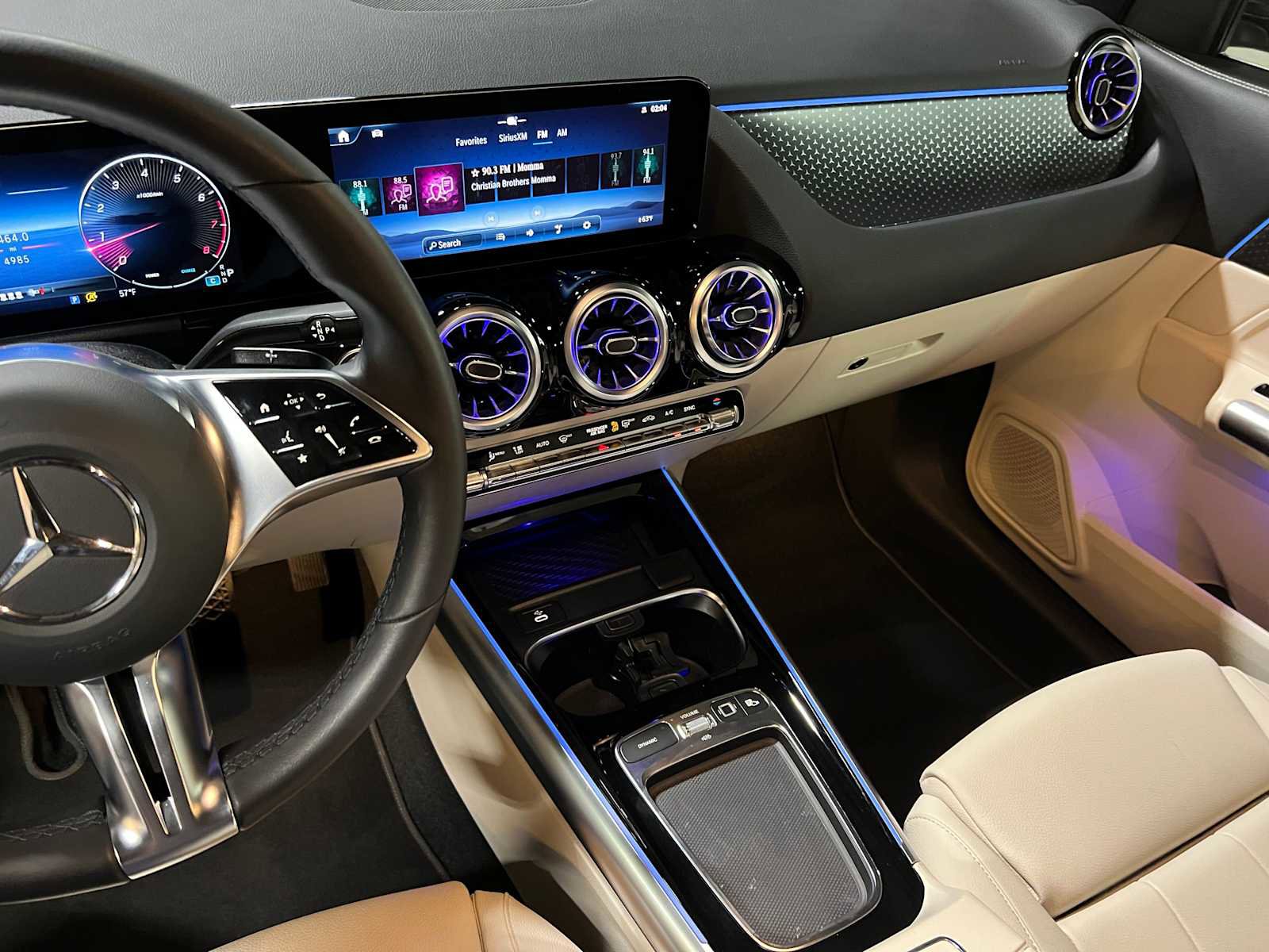 Used 2025 Mercedes-Benz GLA 250 4MATIC image 29