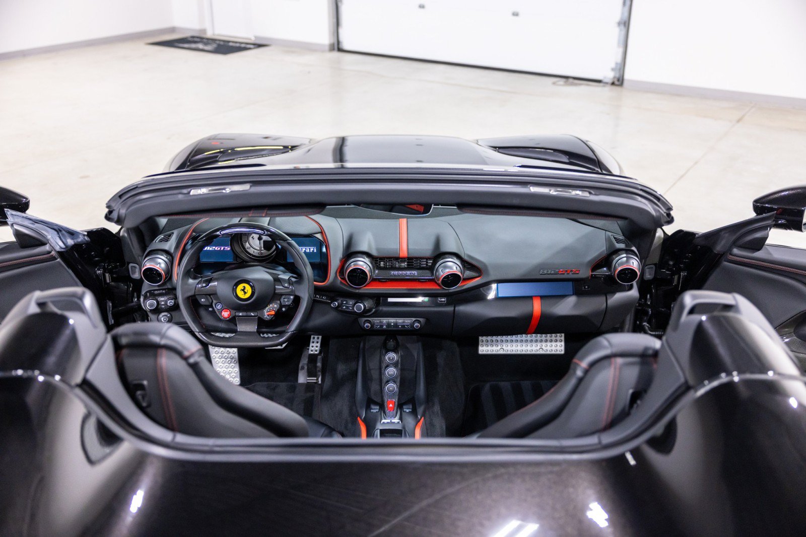 Used 2021 Ferrari 812 GTS RWD image 36