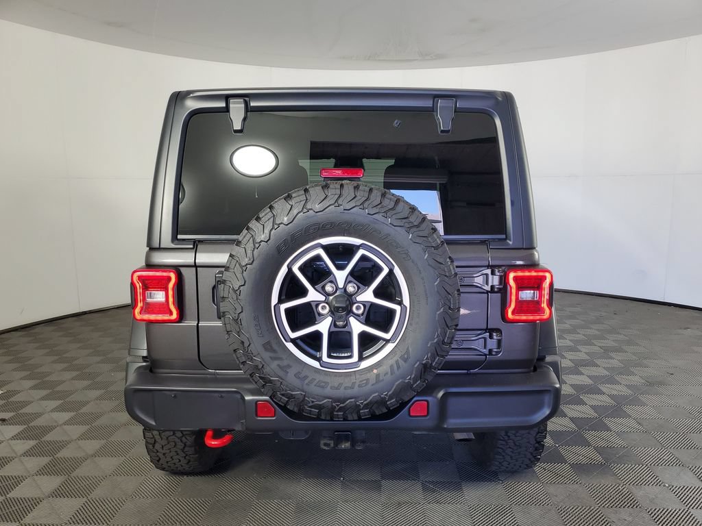 Used 2025 Jeep Wrangler Unlimited Rubicon w/ Convenience Group AWD/4WD image 5